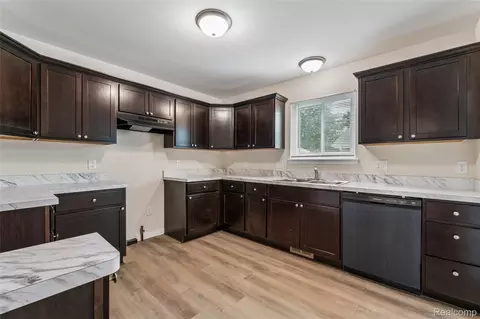 Kitchen - 22708 Mac Arthur St, Warren, MI 48089 photo 1 of 2