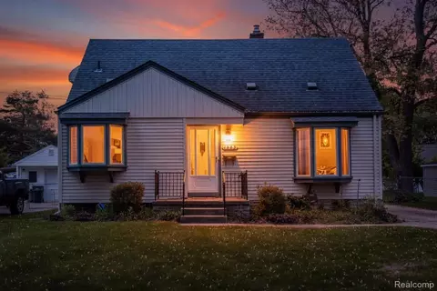 1863 Thomas Ave, Berkley, MI 48072