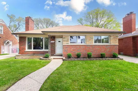 16115 Veronica Ave, Eastpointe, MI 48021