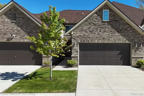 16605 Savor Ln, Clinton Township, MI 48038