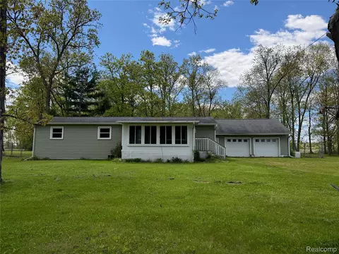 4380 N Blissfield Hwy, Ridgeway, MI 49229
