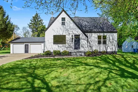 217 Jefferson St, Vassar, MI 48768