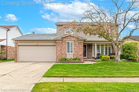 47038 Sarnus Dr, Macomb, MI 48044