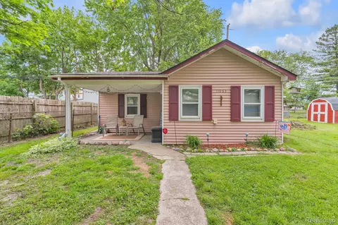 11063 Jackson St, Taylor, MI 48180 photo 2