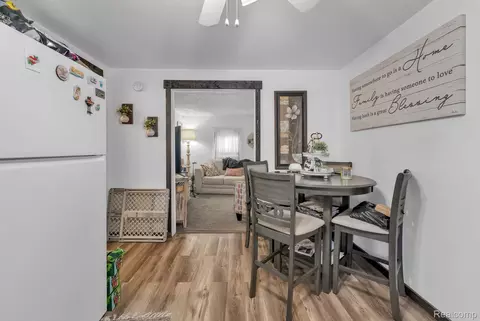 11063 Jackson St, Taylor, MI 48180 photo 17