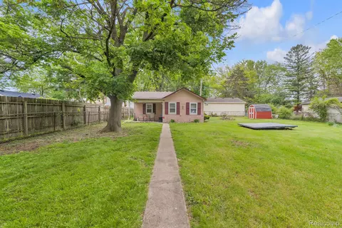 11063 Jackson St, Taylor, MI 48180 photo 9