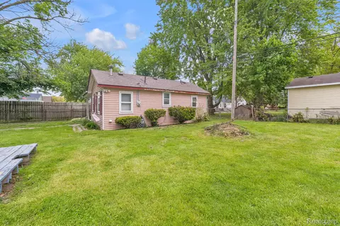 11063 Jackson St, Taylor, MI 48180 photo 7