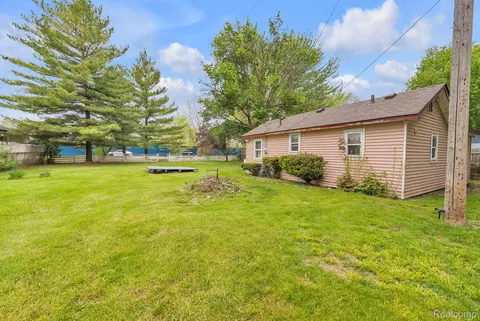 11063 Jackson St, Taylor, MI 48180 photo 6