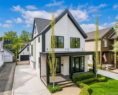 832 Humphrey Ave, Birmingham, MI 48009