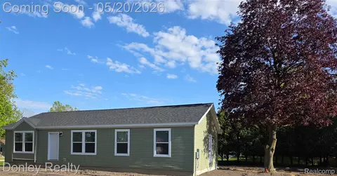 20 Hillview, Peck, MI 48466