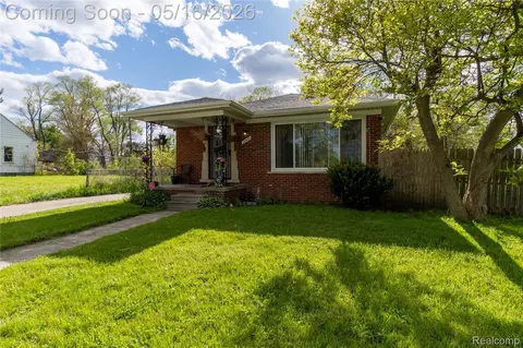 18445 Helen St, Detroit, MI 48234