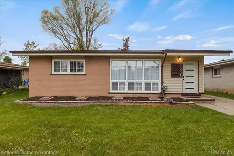 1251 Dufrain Ave, Pontiac, MI 48342