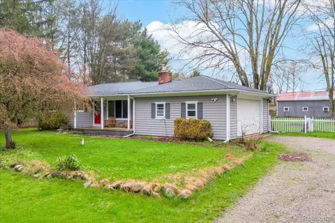 4360 Sherwood Rd, Brandon, MI 48462