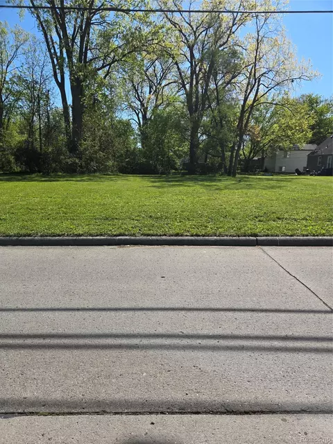 5133 Admiral St, Westland, MI 48186
