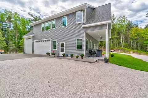 251 S Lake Michigan Rd S, Doyle, MI 49840