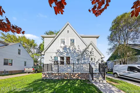 1418 21st St, Port Huron, MI 48060