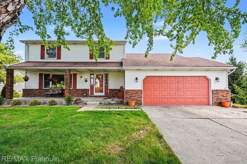 61959 Topsfield Ln, Lyon, MI 48178