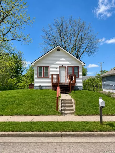148 Russell St, Pontiac, MI 48342