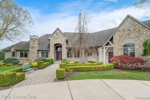 78642 Harvest Ln, Bruce Township, MI 48065