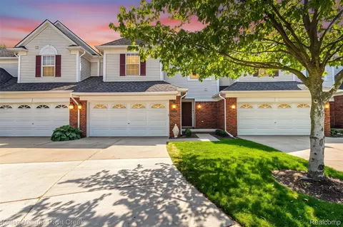 41544 Mitchell Rd, Novi, MI 48377
