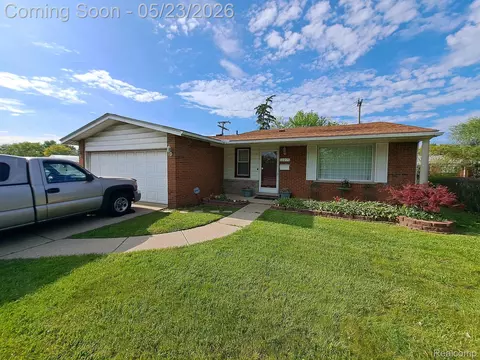 12275 E 11 Mile Rd, Warren, MI 48091