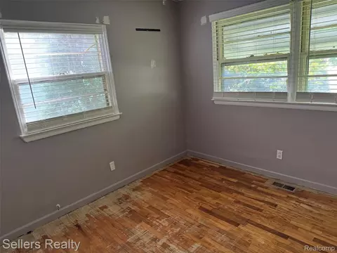 Other - 701 Saint Clair Ave, Flint, MI 48504 photo 6 of 7