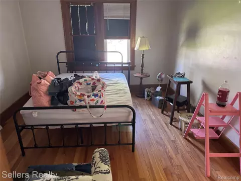Bedroom - 701 Saint Clair Ave, Flint, MI 48504 photo 2 of 2