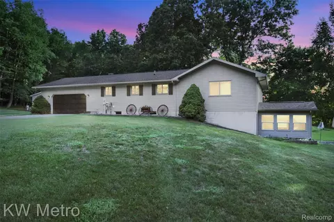 355 Dockham Rd, Deerfield, MI 48421