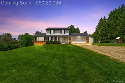 380 Lockwood Rd, Brandon, MI 48462