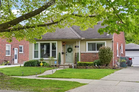 9301 Dixie, Redford, MI 48239