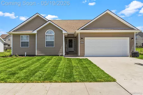 2261 Legacy Dr, Burton, MI 48519