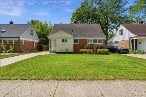 20506 Lancaster St, Harper Woods, MI 48225