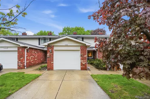 16840 Edloytom Way, Clinton Township, MI 48038
