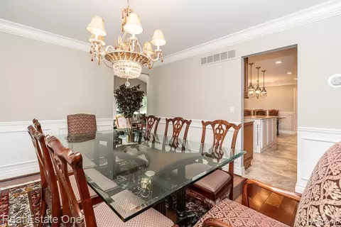 Dining - 6595 Edith Ct, Troy, MI 48085 photo 3 of 3