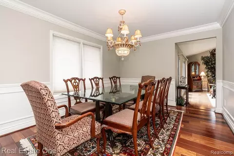 Dining - 6595 Edith Ct, Troy, MI 48085 photo 2 of 3