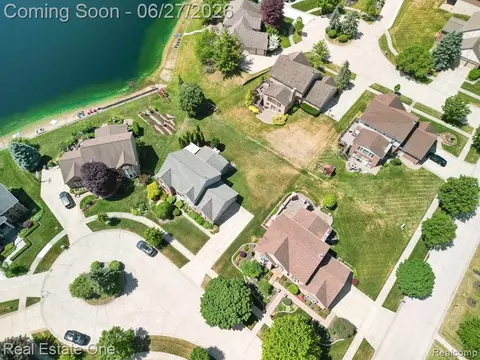 View/Area - 6595 Edith Ct, Troy, MI 48085 photo 3 of 5