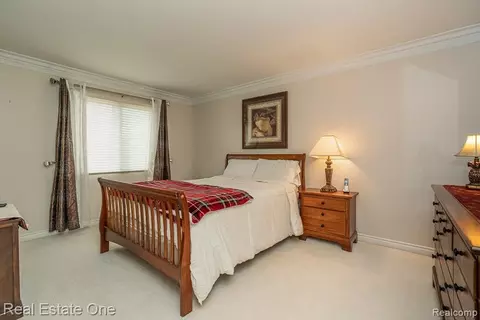 Bedroom - 6595 Edith Ct, Troy, MI 48085 photo 3 of 5