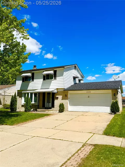 15439 Vivian St, Taylor, MI 48180