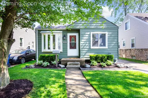 15632 Leona Dr, Redford, MI 48239