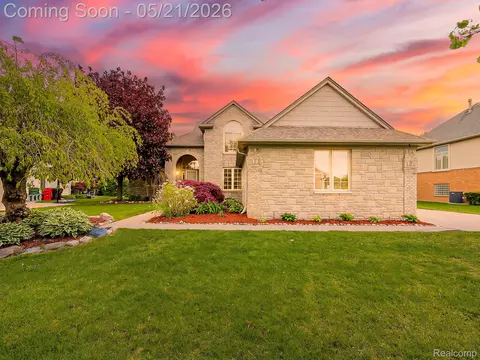 14001 Wayford Run, Shelby Township, MI 48315