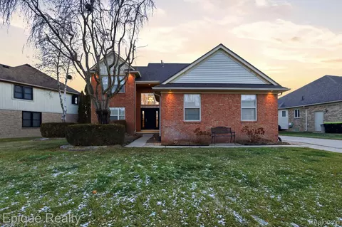 21370 Carlton Dr, Macomb, MI 48044