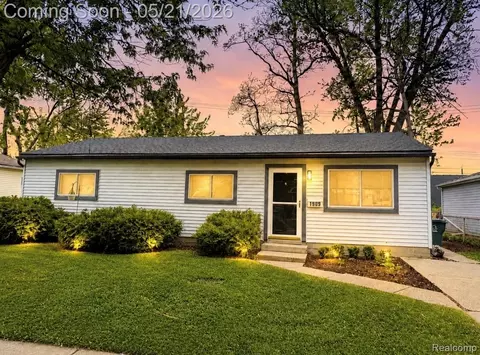1909 E Troy St, Ferndale, MI 48220
