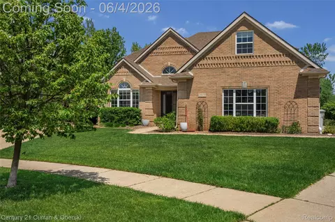 25670 Meadow Ct, Lyon, MI 48178