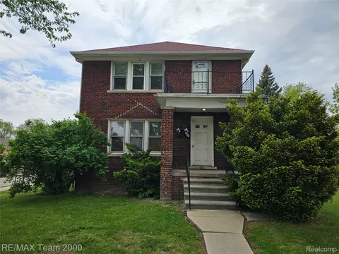 7005 Orchard Ave, Dearborn, MI 48126