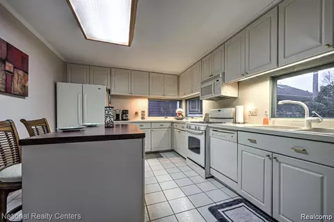Kitchen - 3453 Ormond Rd, White Lake, MI 48383 photo 1 of 2