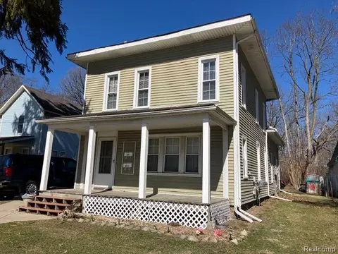 504 E Clinton St, Howell, MI 48843