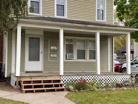 Exterior - 504 E Clinton St, Howell, MI 48843 photo 1 of 4