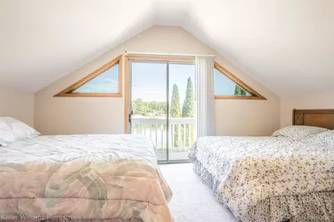 Bedroom - 1379 Sioux St, Gladwin, MI 48624 photo 8 of 12