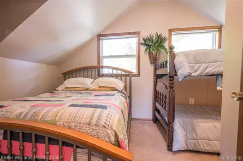 Bedroom - 1379 Sioux St, Gladwin, MI 48624 photo 5 of 12