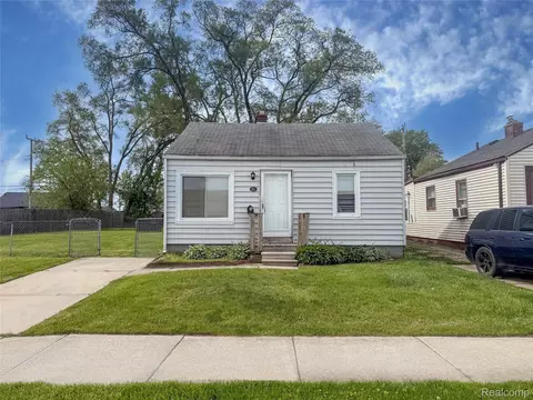 2266 John B Ave, Warren, MI 48091